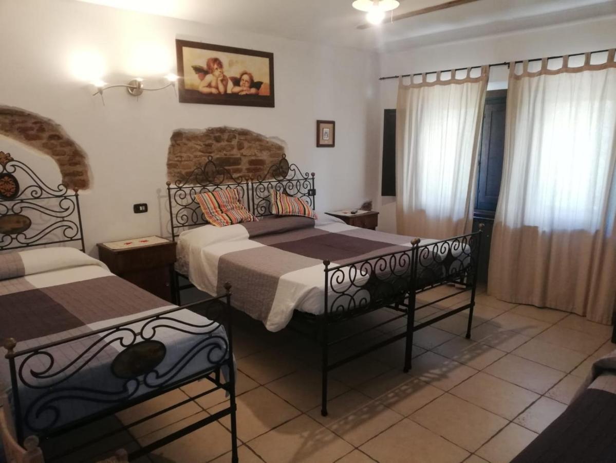 Ca'Silvia Bed & Breakfast San Savino  Ngoại thất bức ảnh