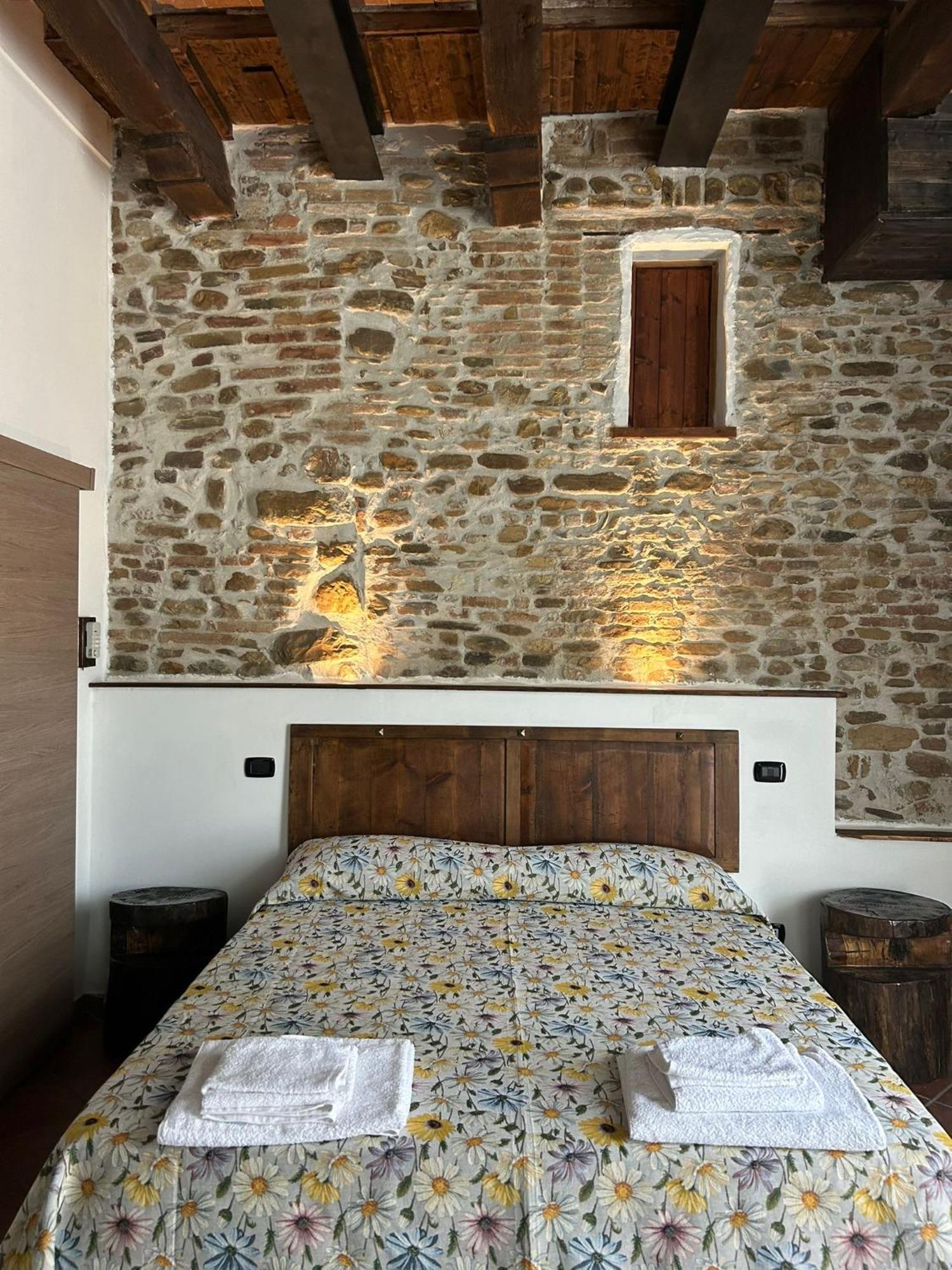 Ca'Silvia Bed & Breakfast San Savino  Ngoại thất bức ảnh
