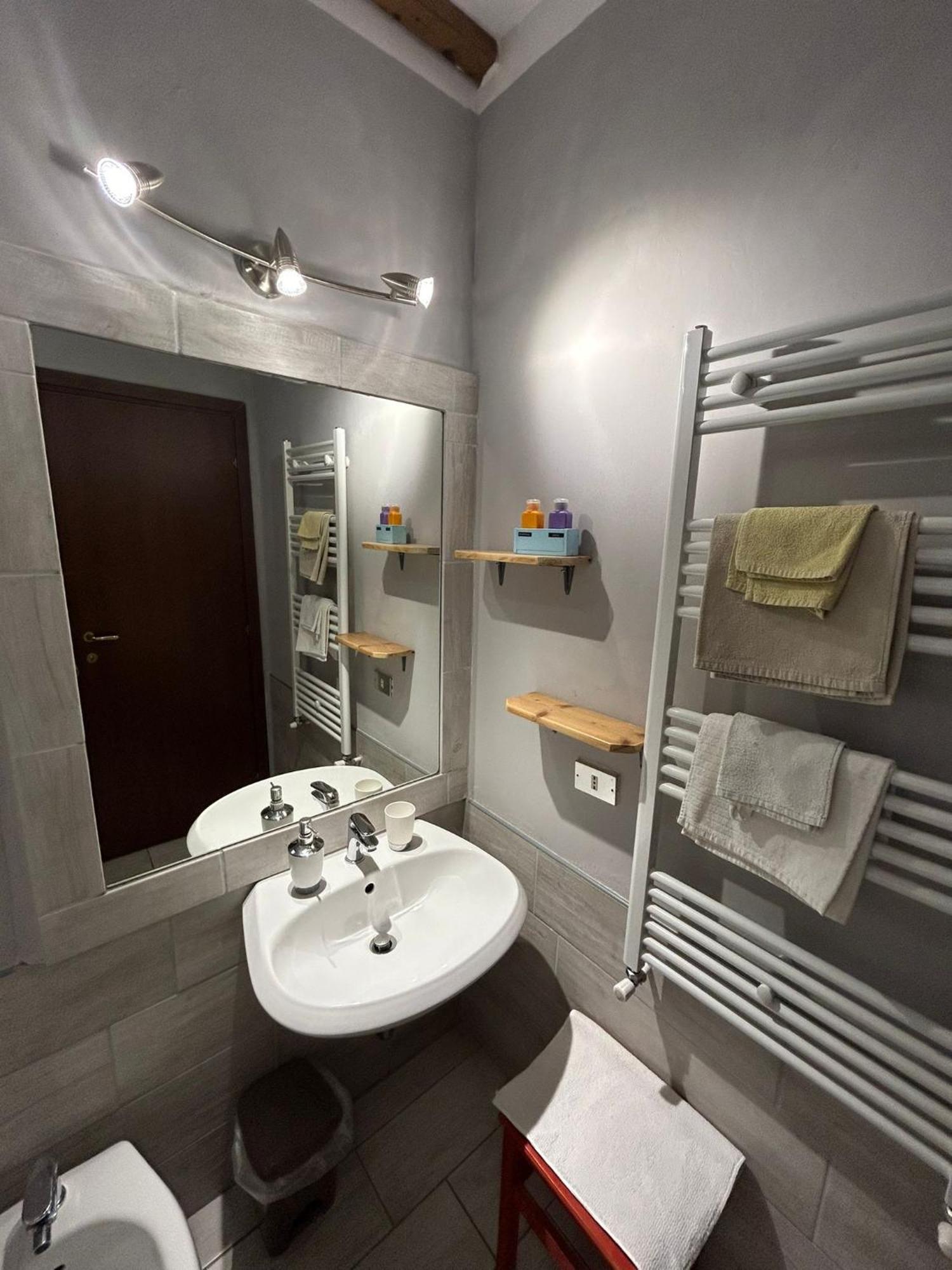 Ca'Silvia Bed & Breakfast San Savino  Ngoại thất bức ảnh